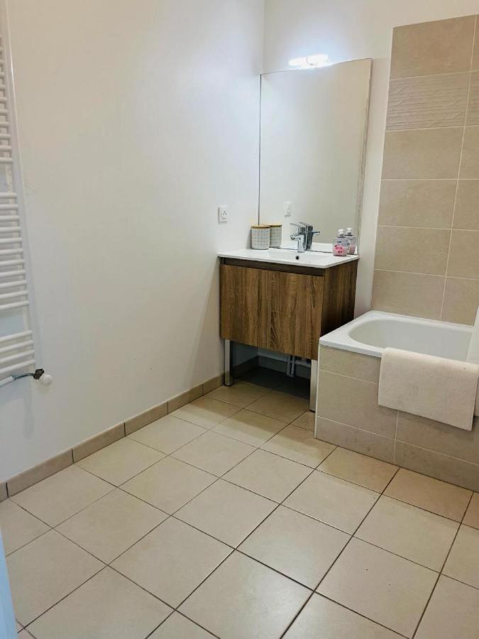 Spacieux Appart Terrasse Metro Hopital 4Pers Wifi Villejuif Zewnętrze zdjęcie